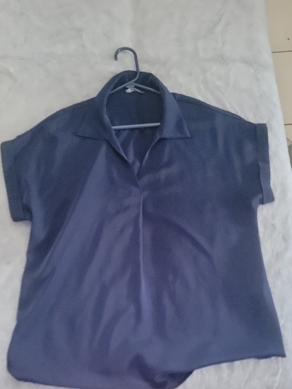 Gaharu Classic Short Sleeve Collared Top in Navy